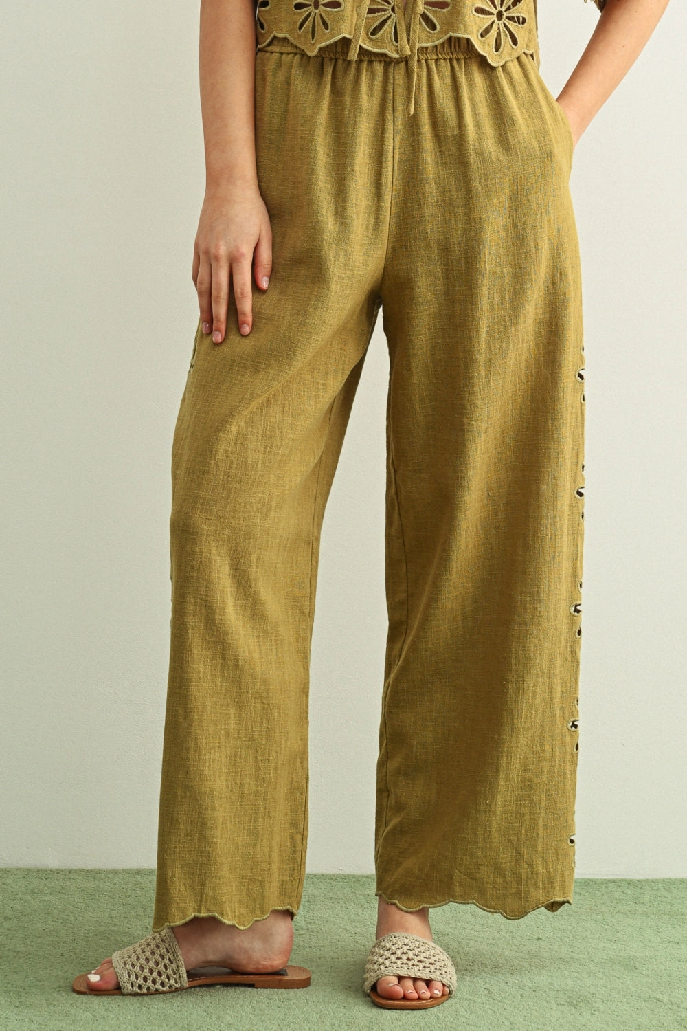 OLIVE TREE eyelet pants – MOSS