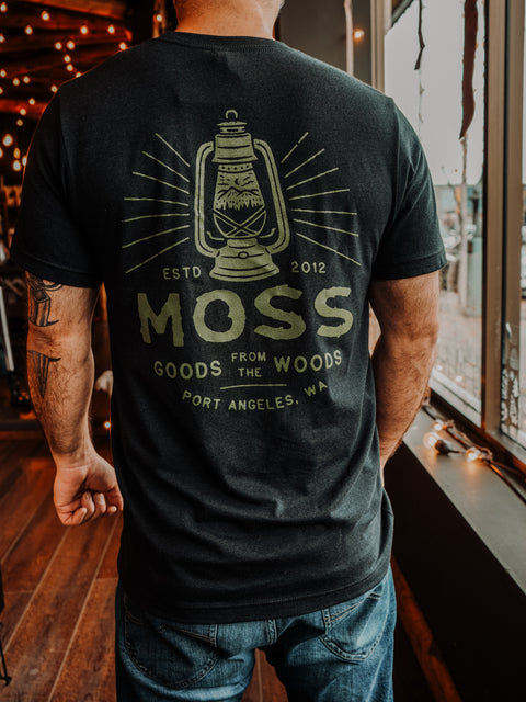 MOSS tee