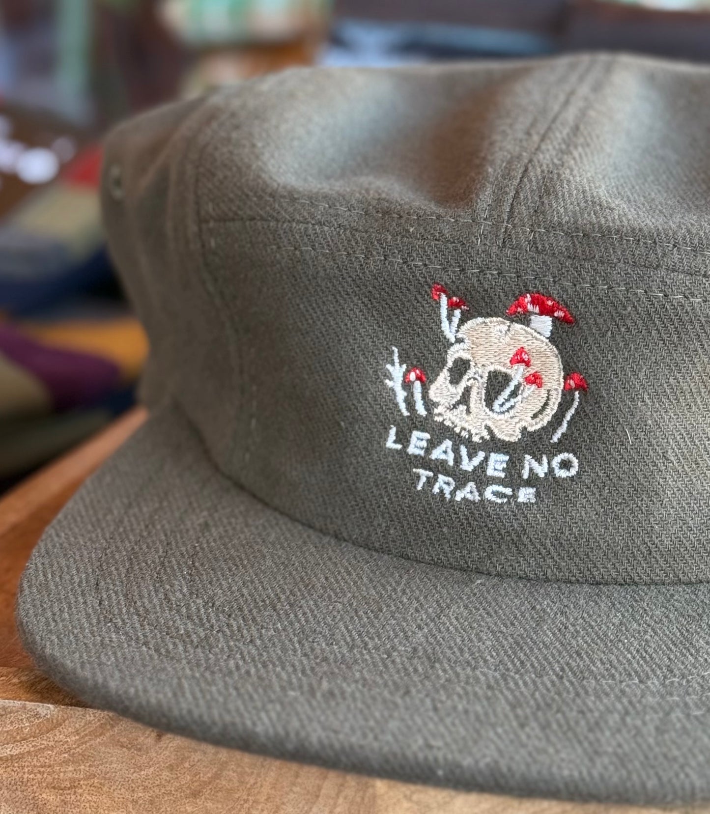 LEAVE NO TRACE hat
