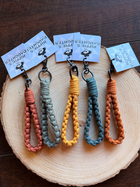 MINI LOOP macrame keychain