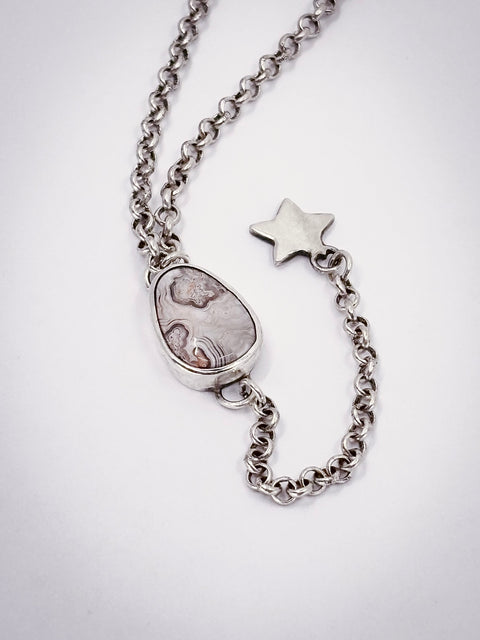 DOWN TO EARTH agate-star necklace
