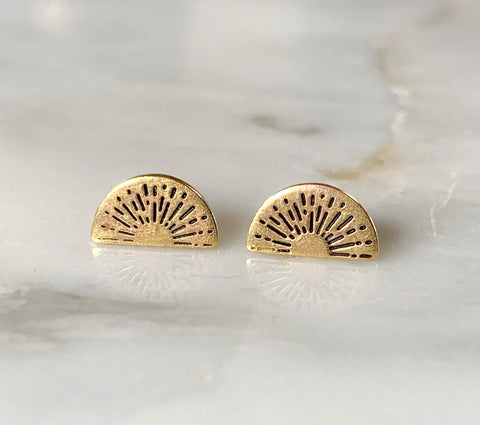 SUNRISE STUD earrings