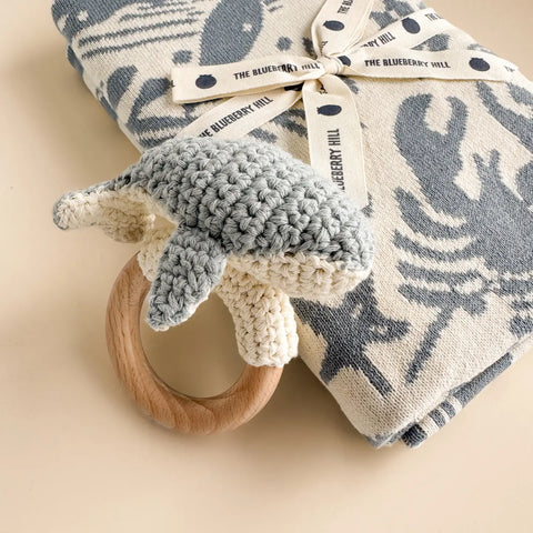 LITTLE WHALE teether rattle