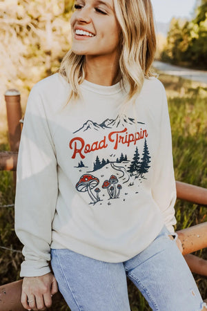 ROAD TRIPPIN crewneck